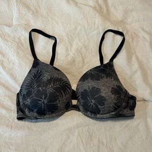 Wear Everywhere Push-Up Bra 32B